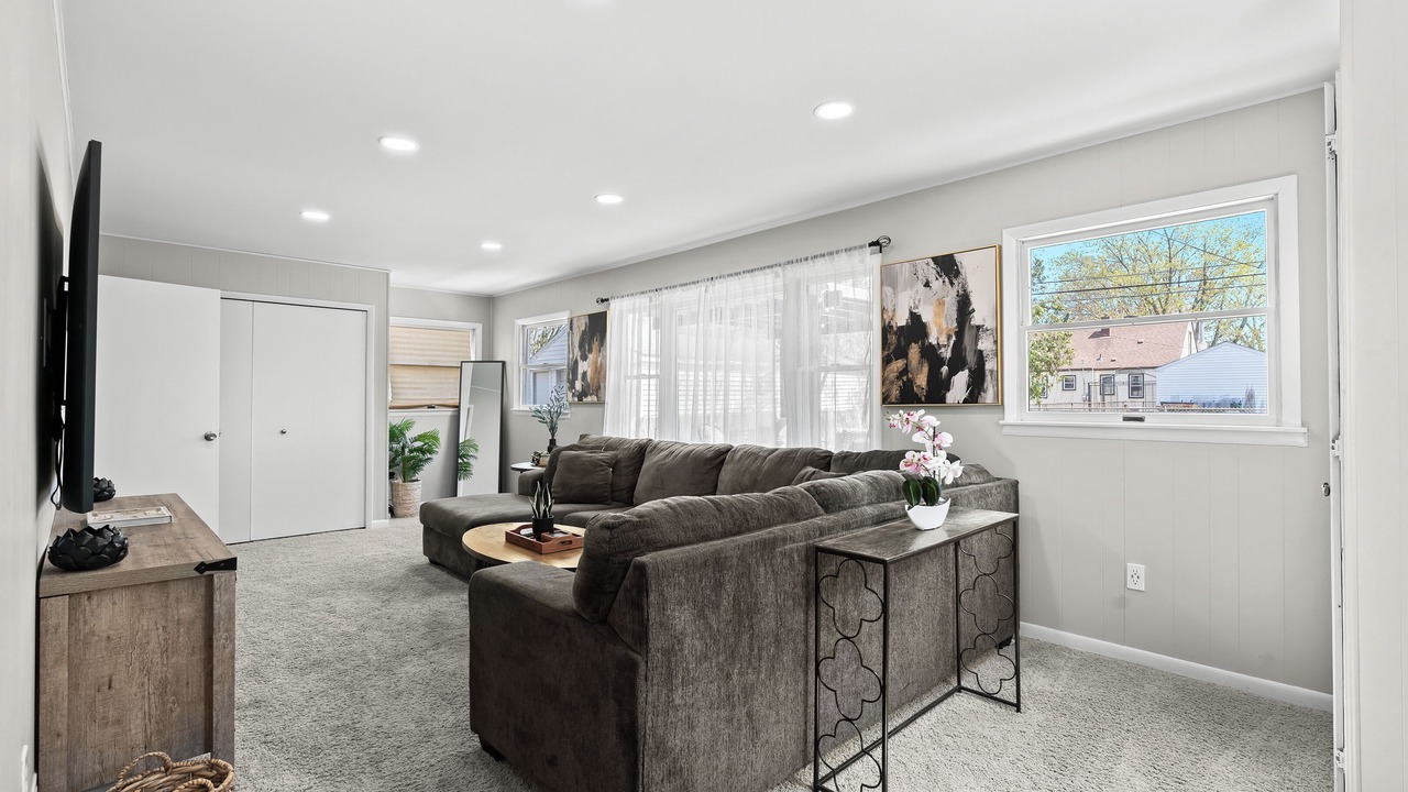Photo of Livingroom in Royal Oak