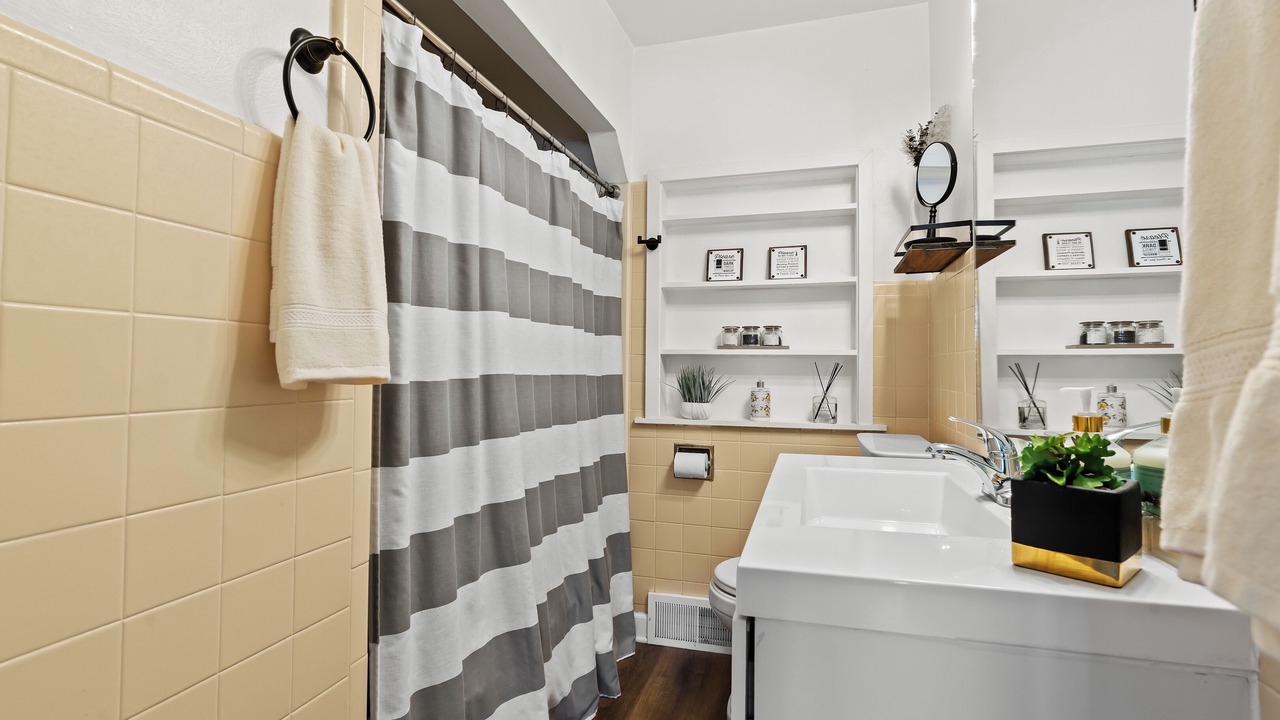 Photo of Bathroom in Royal Oak