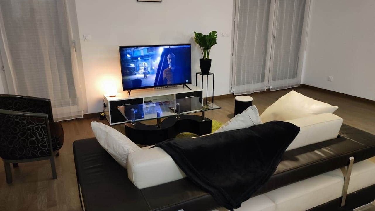 Photo of Livingroom in Faubourg-Raines
