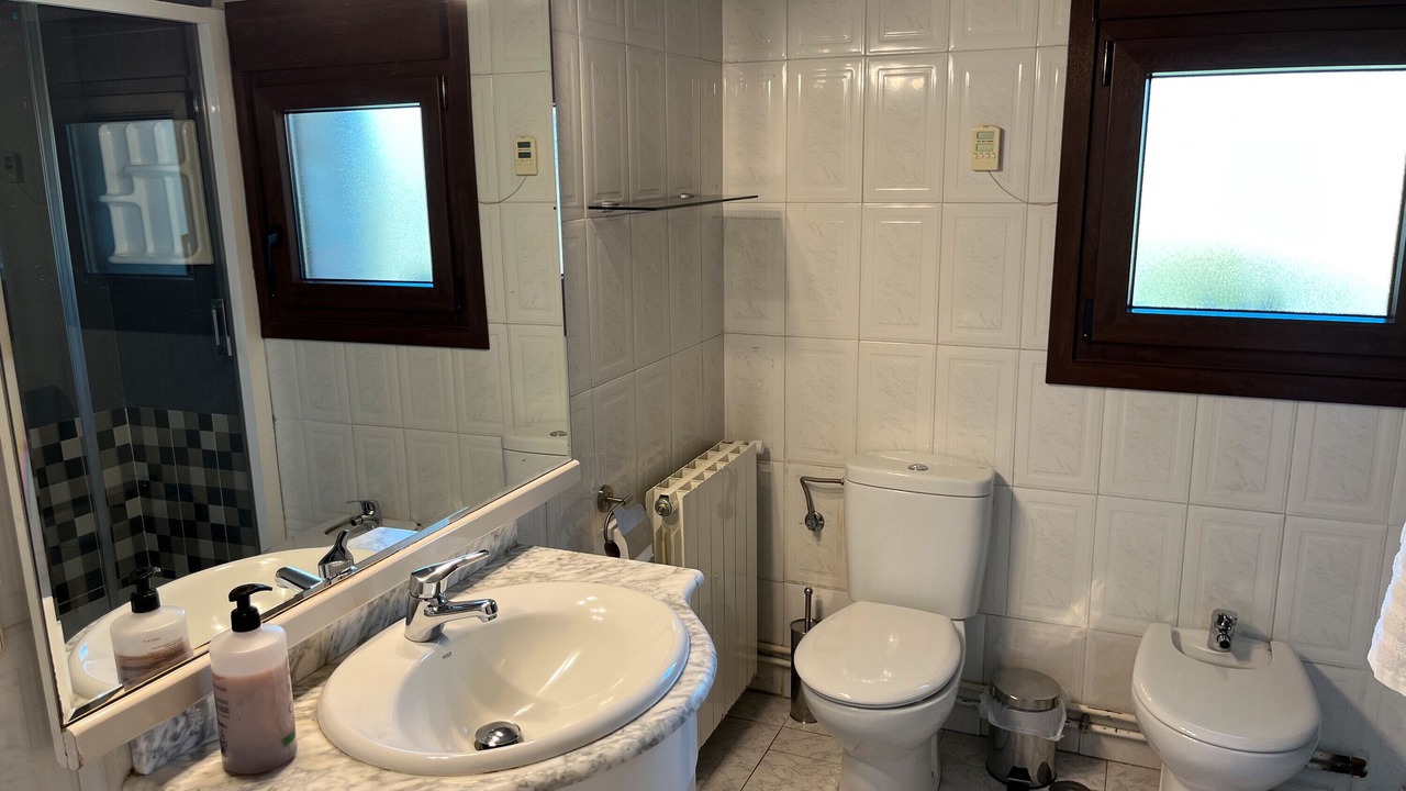 Photo of Bathroom in Peguerinos