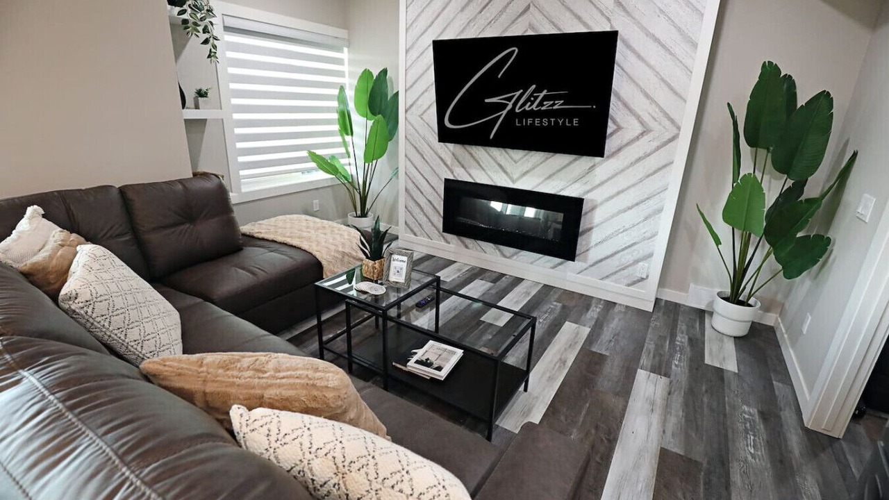 Photo of Livingroom in Southeast Calgary