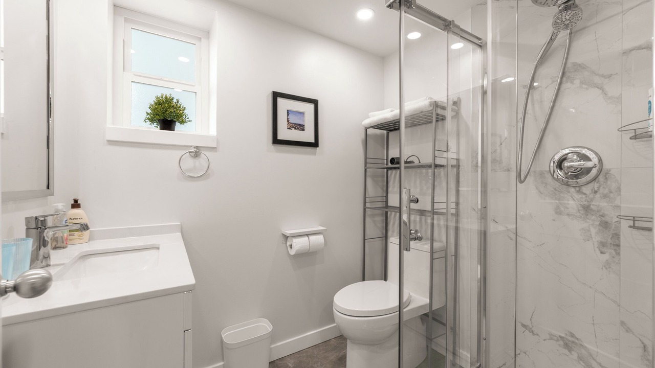 Photo of Bathroom in Marpole