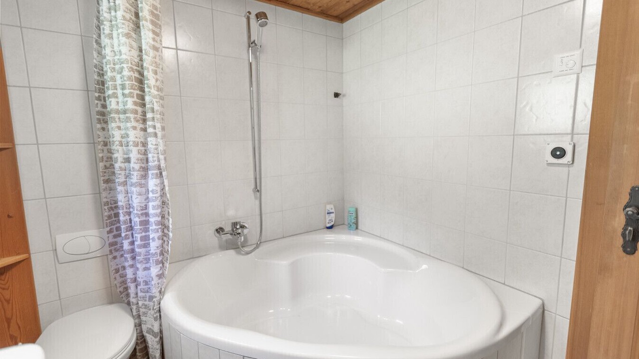 Photo of Bathroom in Evolene