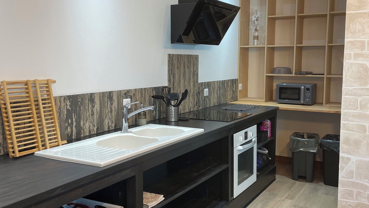 Photo of Kitchen in Migron