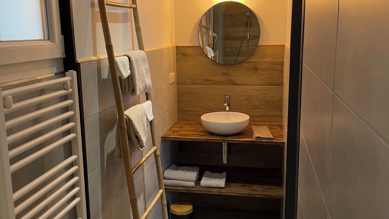 Photo of Bathroom in Migron