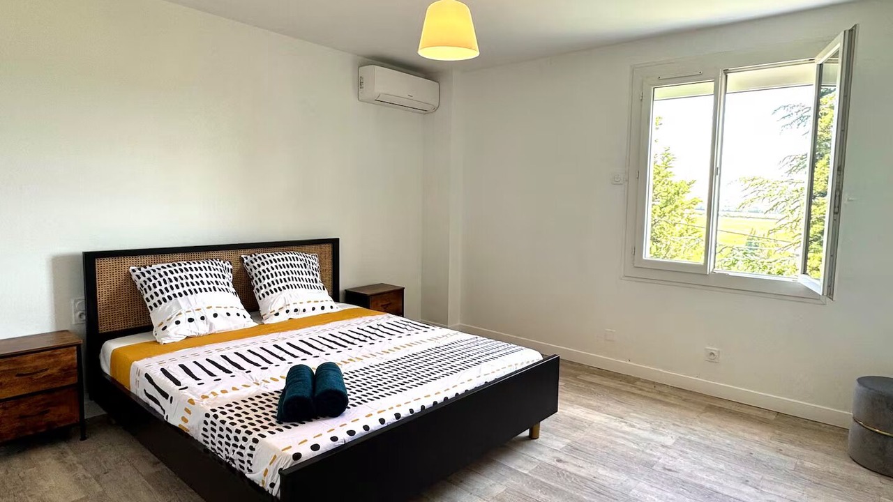 Photo of Bedroom in Castelnaudary