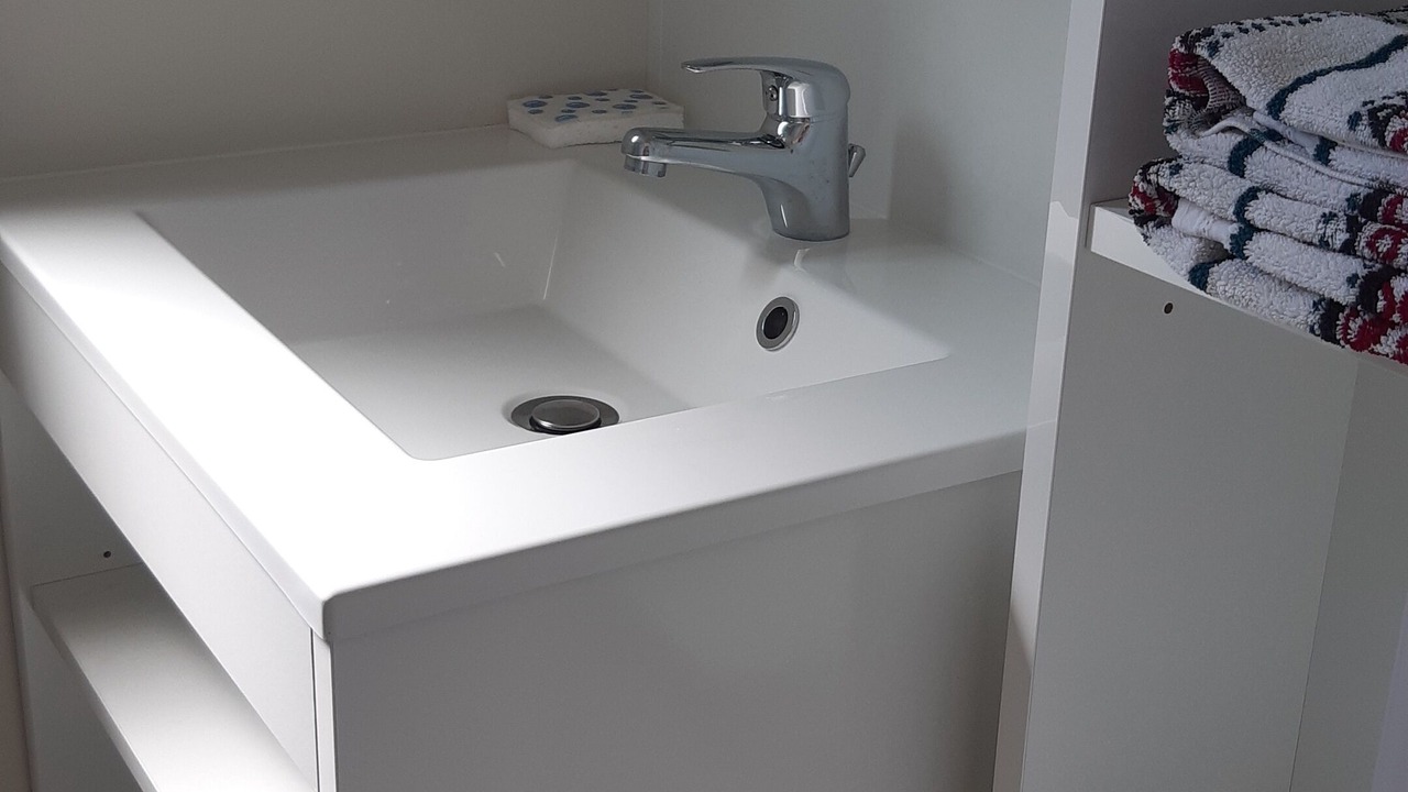 Photo of Bathroom in (le) Mesnil Hue
