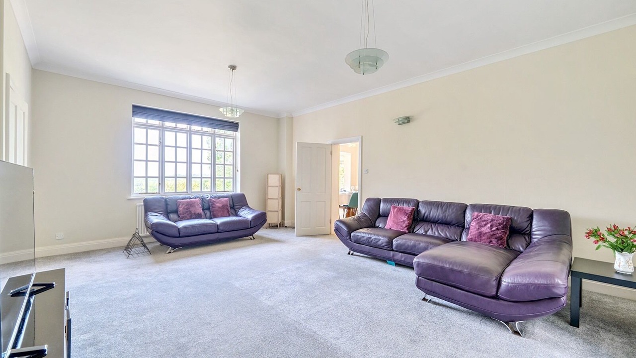 Photo of Livingroom in Runnymede