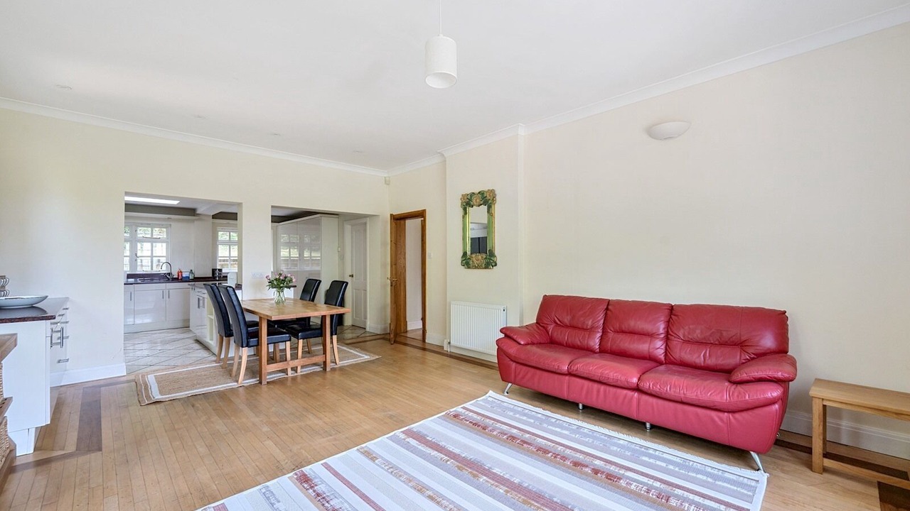 Photo of Livingroom in Runnymede