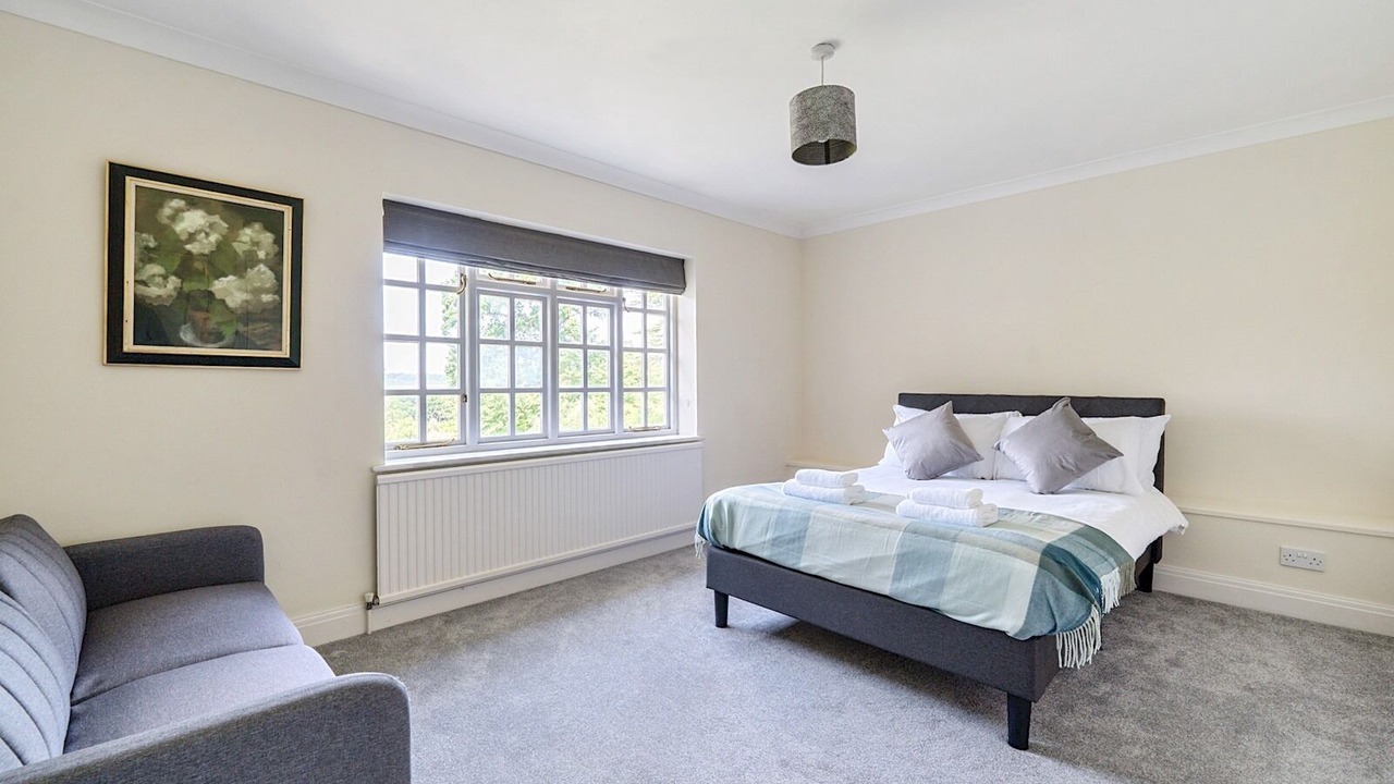 Photo of Bedroom in Runnymede