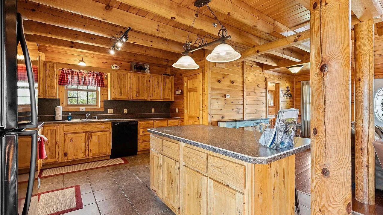 Photo of Kitchen in Logan