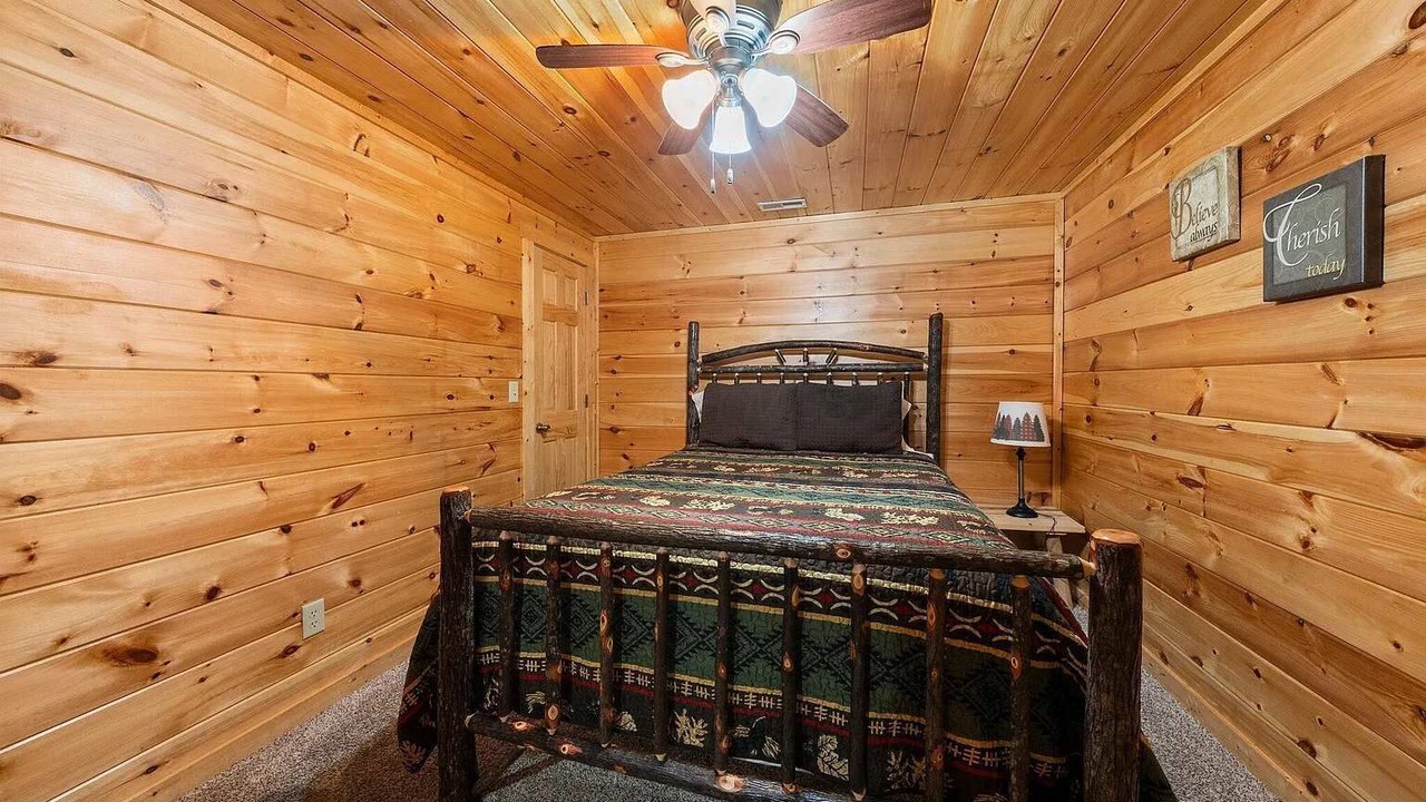 Photo of Bedroom in Logan