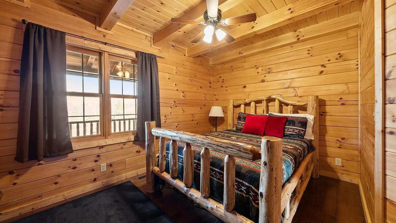 Photo of Bedroom in Logan