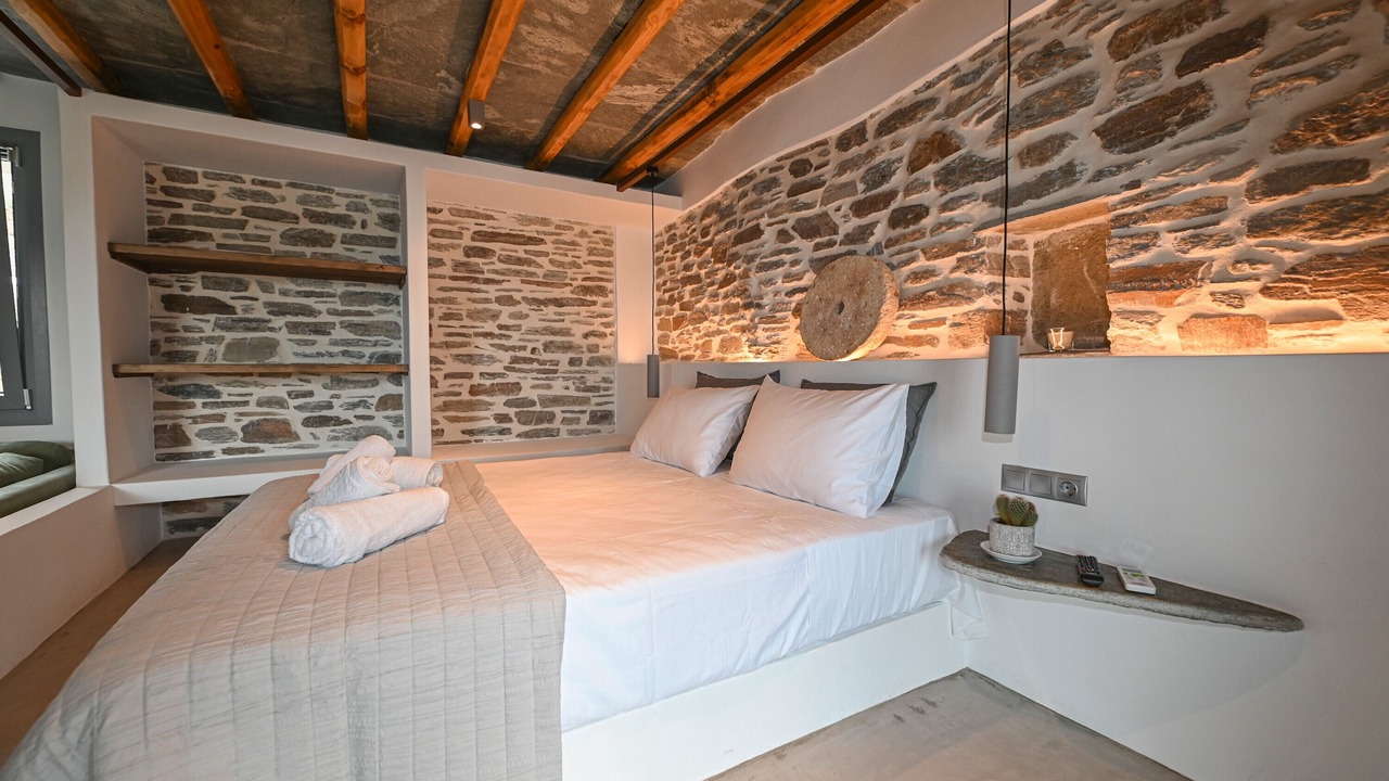 Photo of Bedroom in Exomvourgo