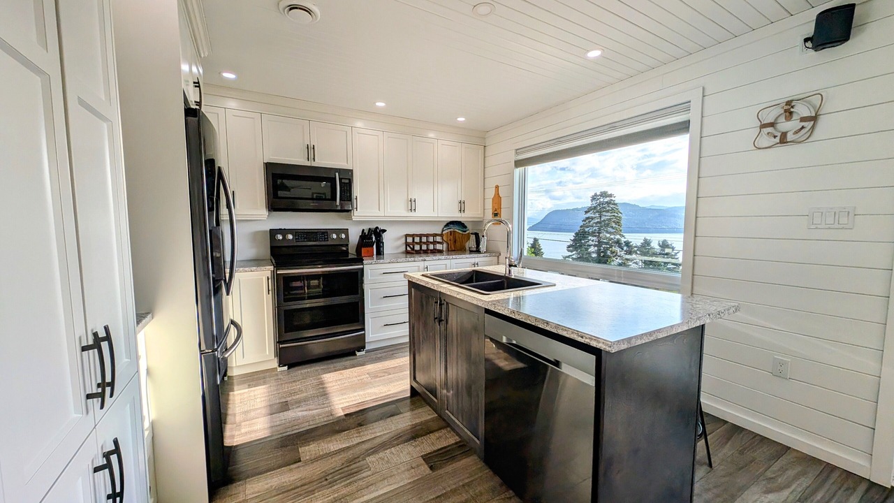 Photo of Kitchen in Glenburnie-Birchy Head-Shoal Brook