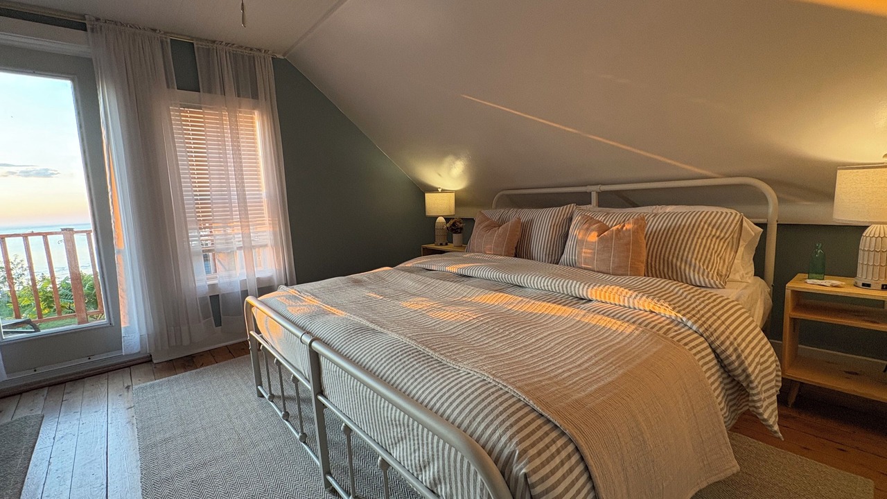 Photo of Bedroom in West Hants