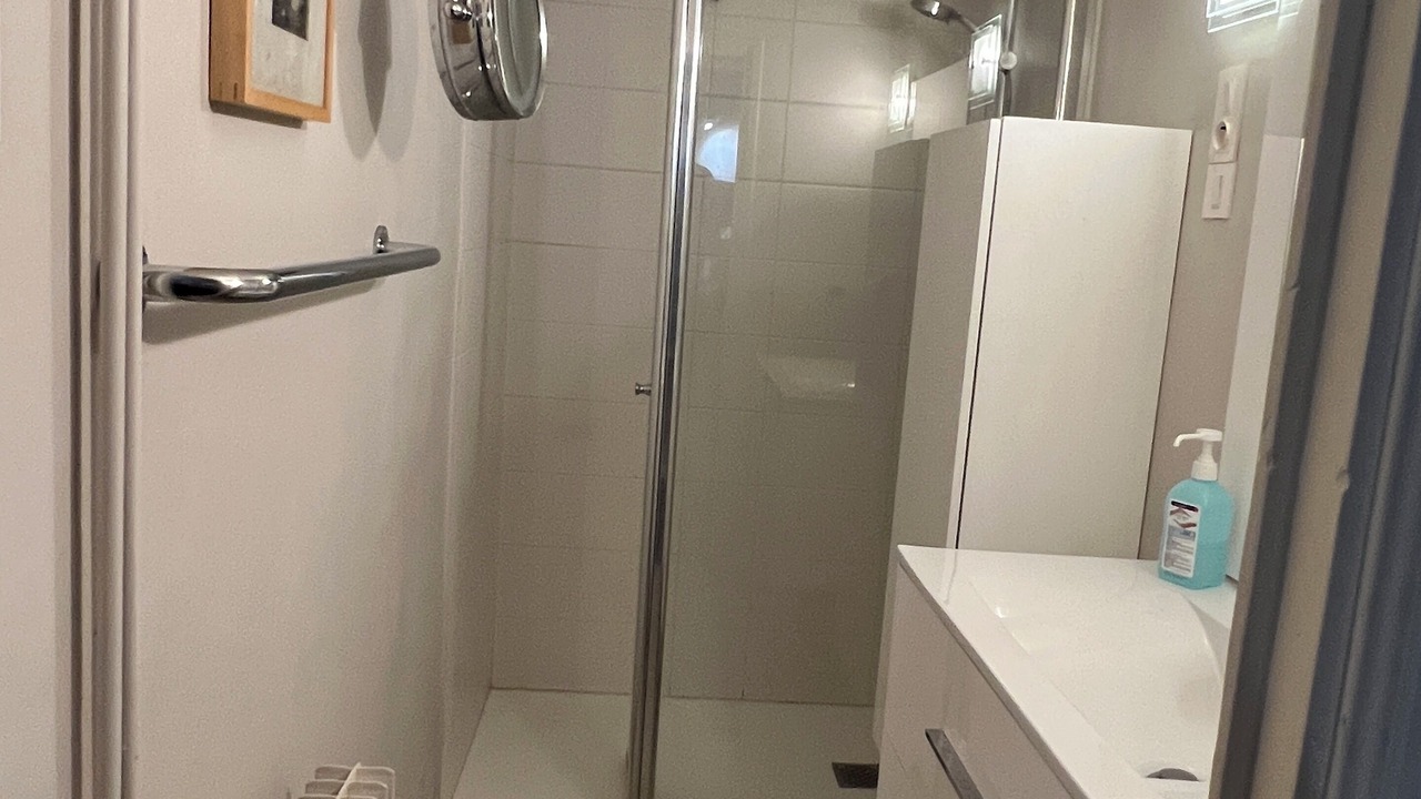 Photo of Bathroom in LHoumeau