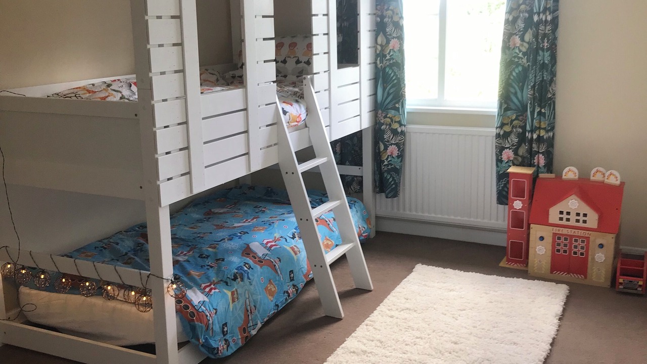 Photo of Bedroom in Barns Green