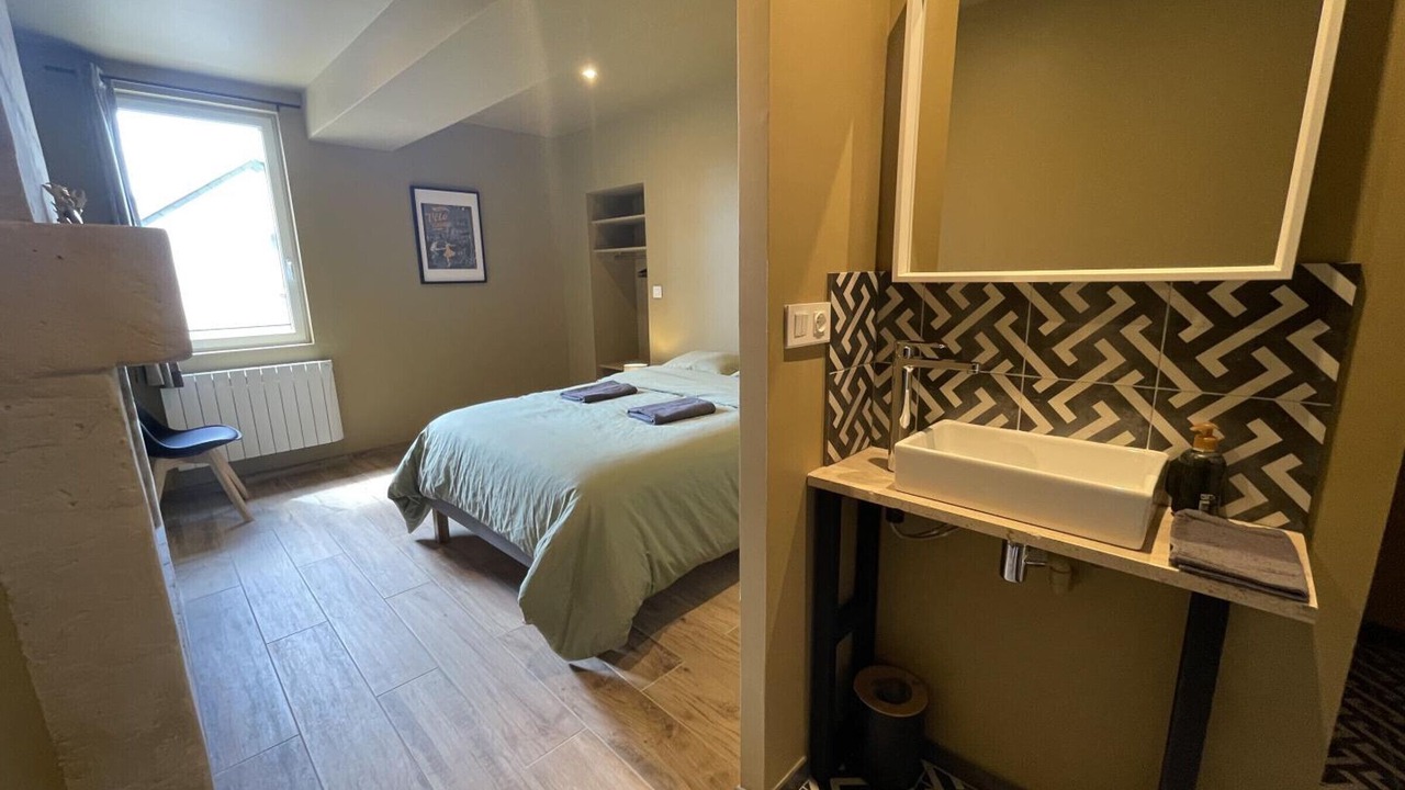Photo of Bedroom in Avoine