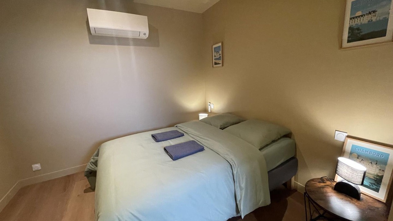 Photo of Bedroom in Avoine