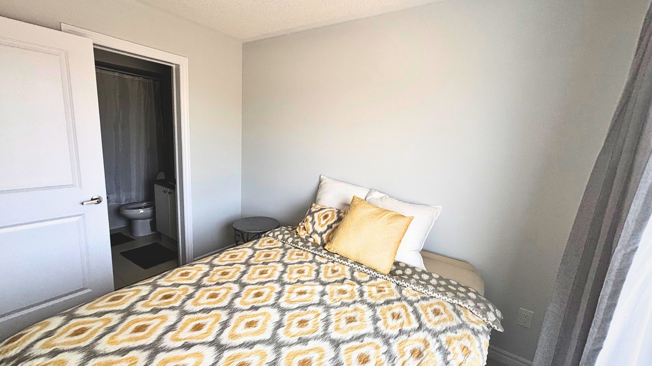 Photo of Bedroom in Durham Region