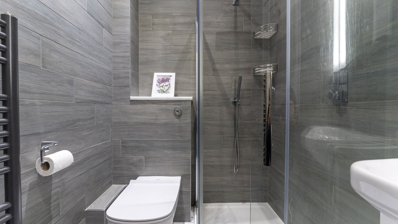Photo of Bathroom in Tillicoultry
