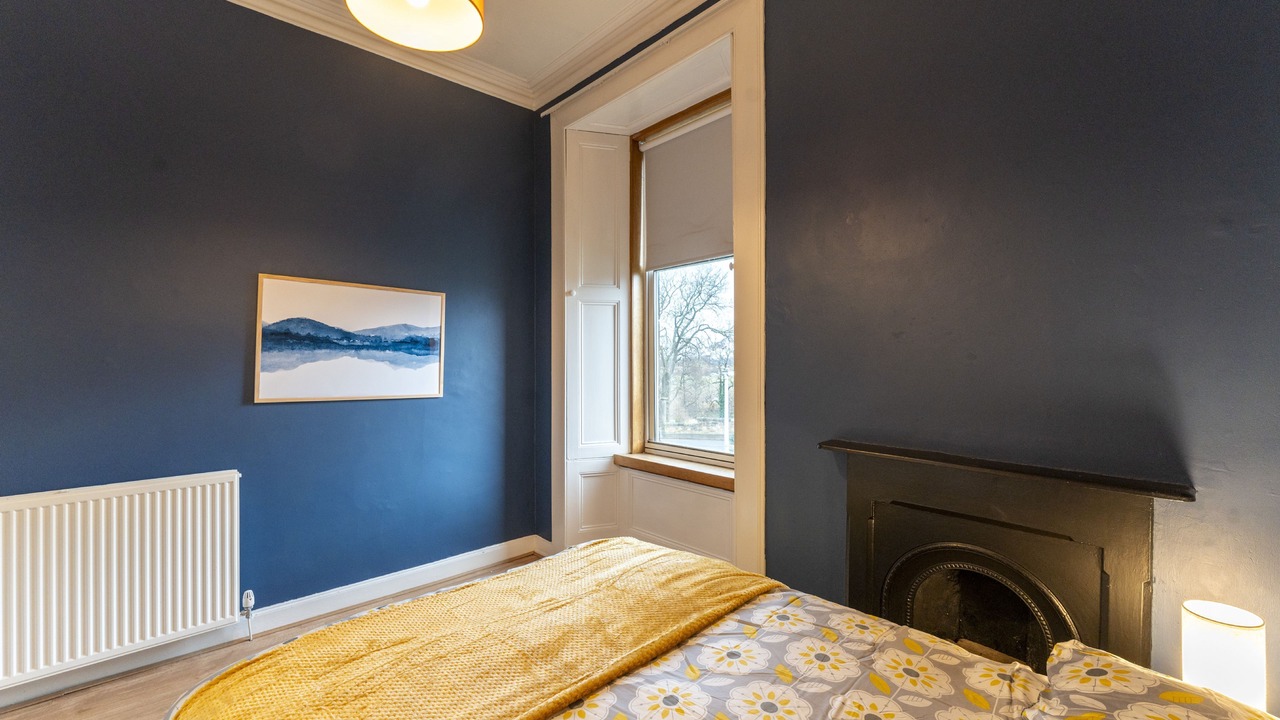 Photo of Bedroom in Tillicoultry