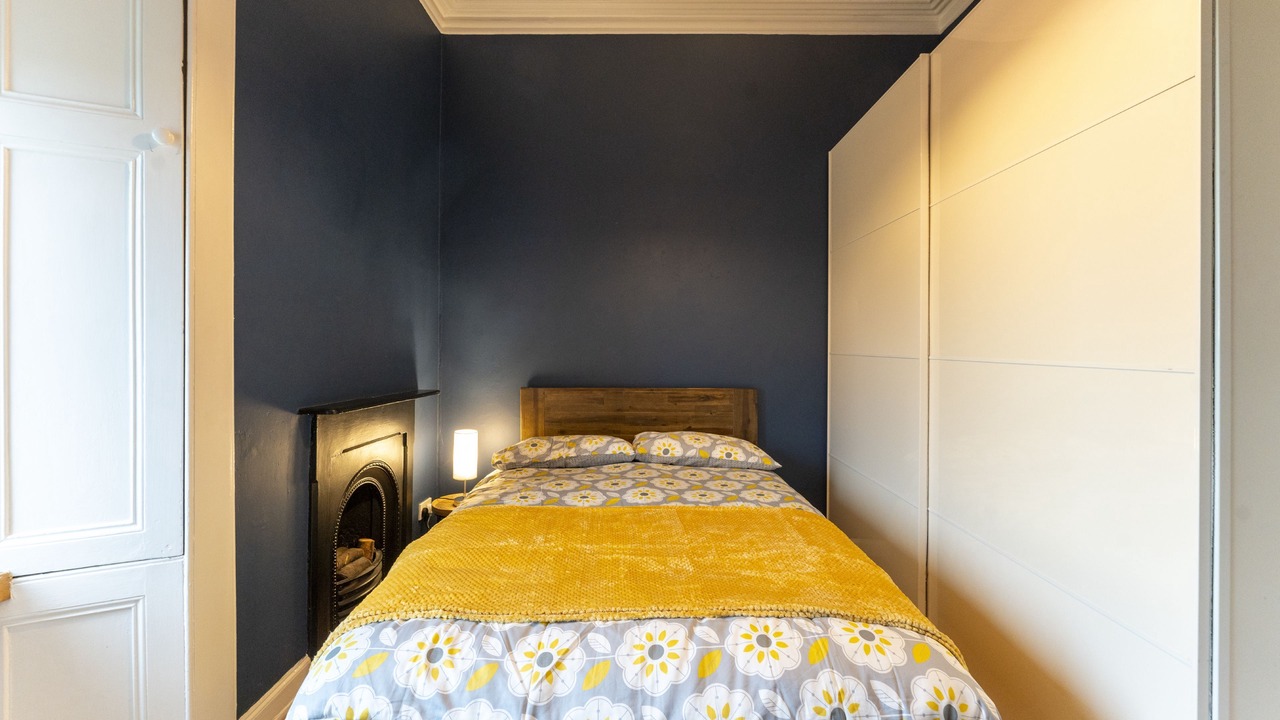 Photo of Bedroom in Tillicoultry