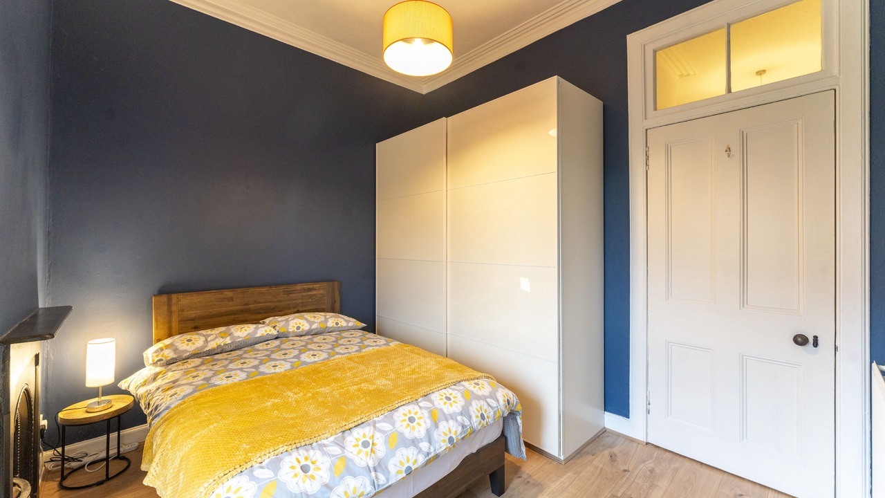 Photo of Bedroom in Tillicoultry