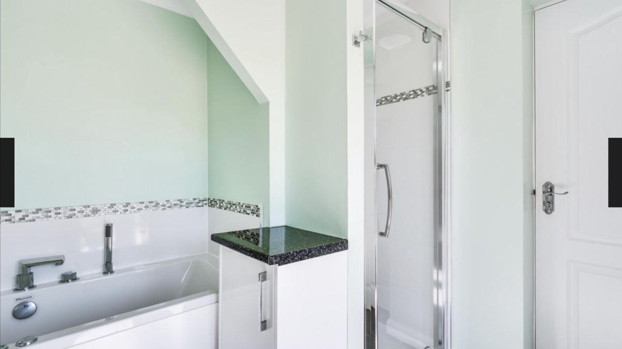 Photo of Bathroom in Pooley Bridge