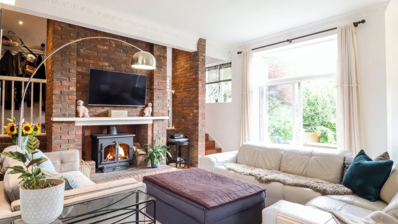 Photo of Livingroom in Farnham Common