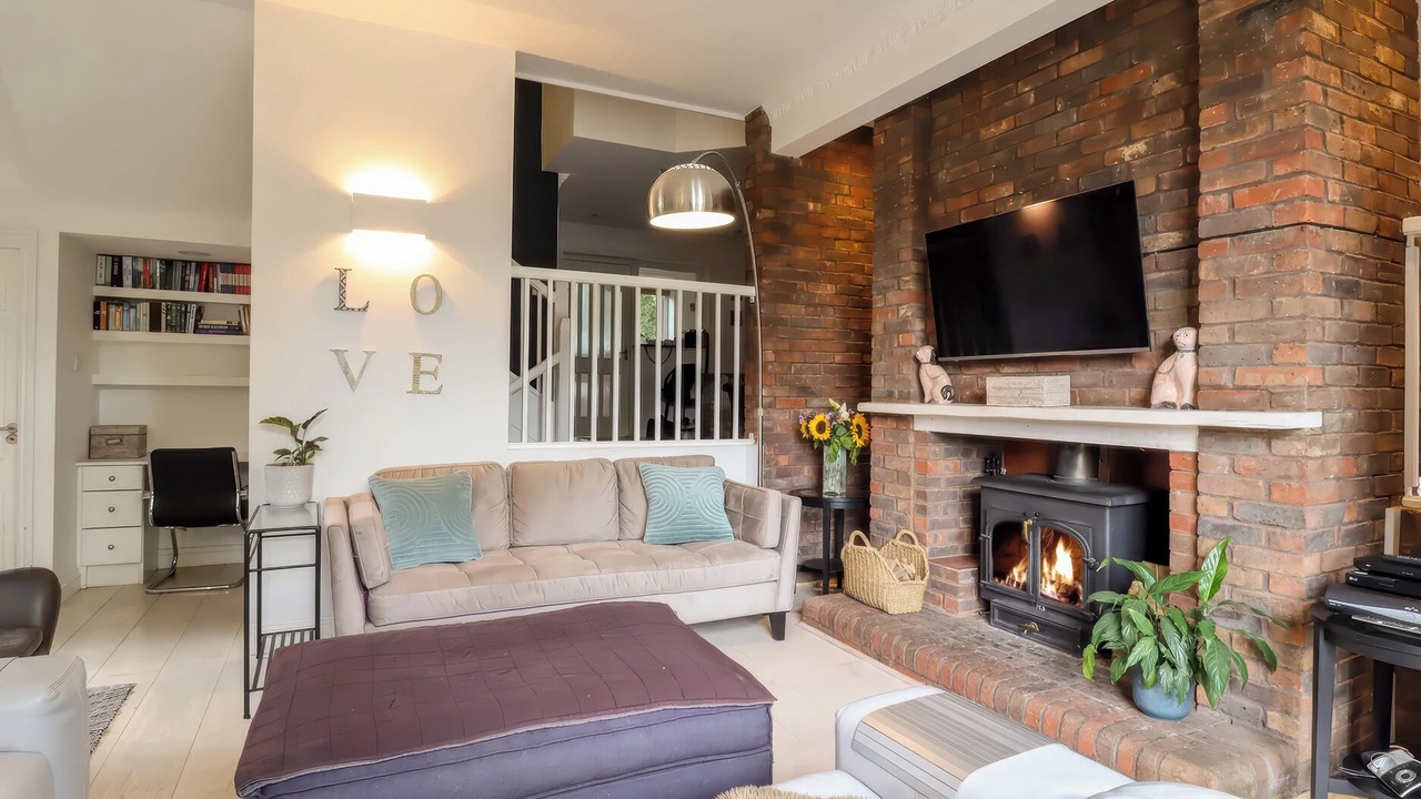 Photo of Livingroom in Farnham Common