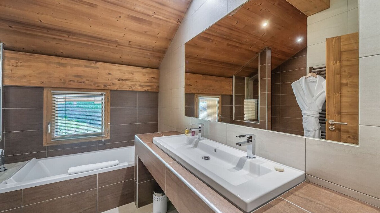 Photo of Bathroom in Meribel