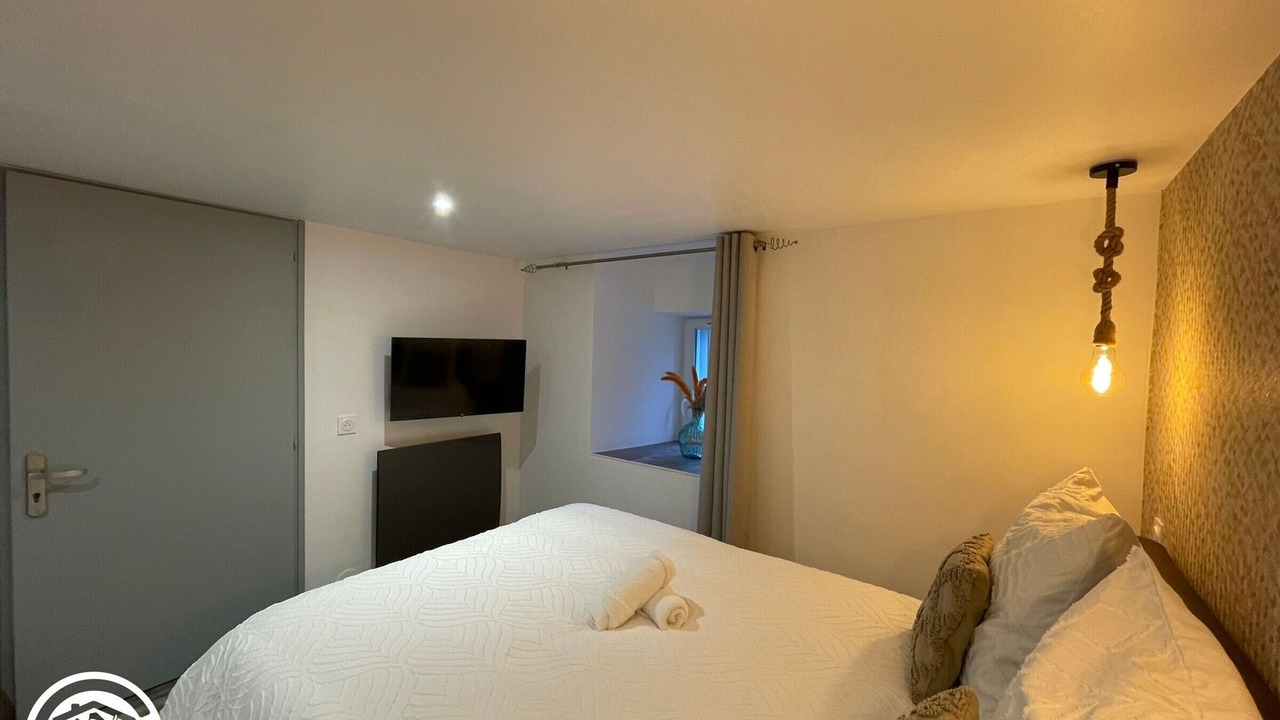 Photo of Bedroom in Saint-Hilaire-le-Vouhis