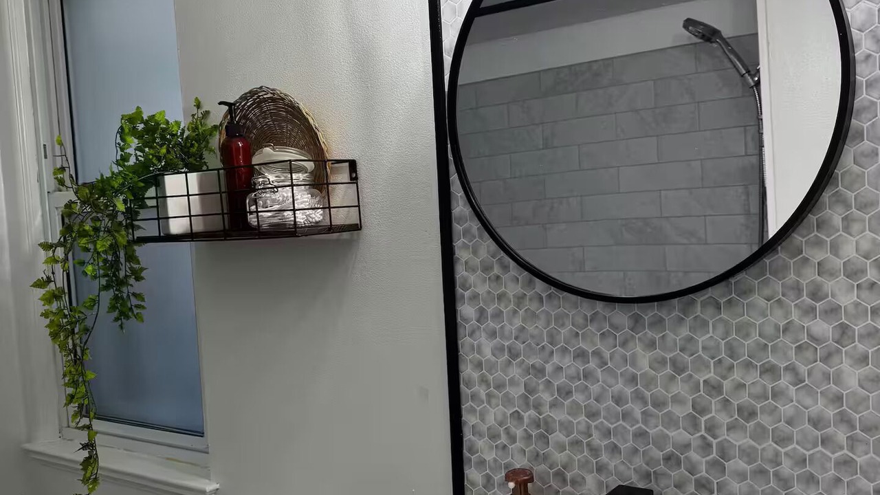 Photo of Bathroom in Manitowoc