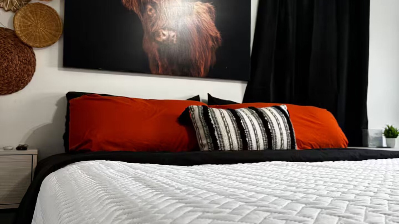 Photo of Bedroom in Manitowoc