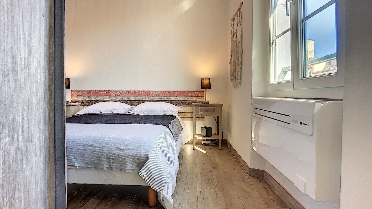 Photo of Bedroom in Antibes Old Town