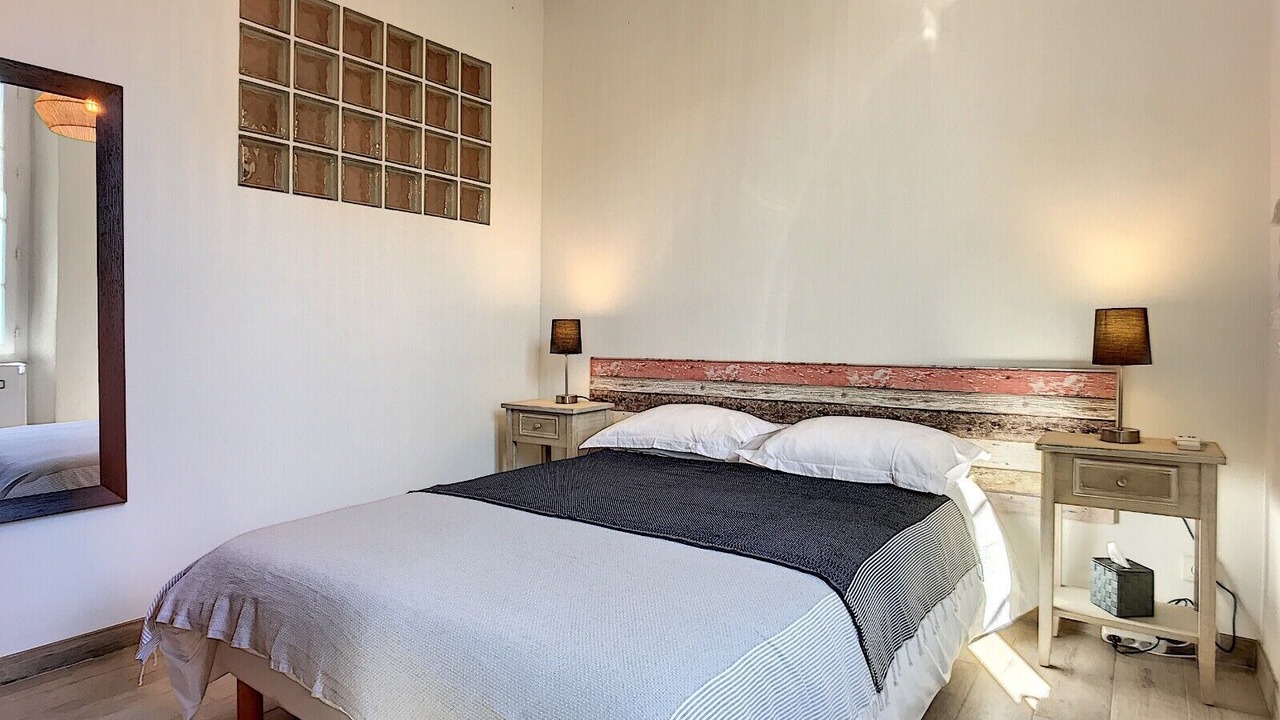 Photo of Bedroom in Antibes Old Town