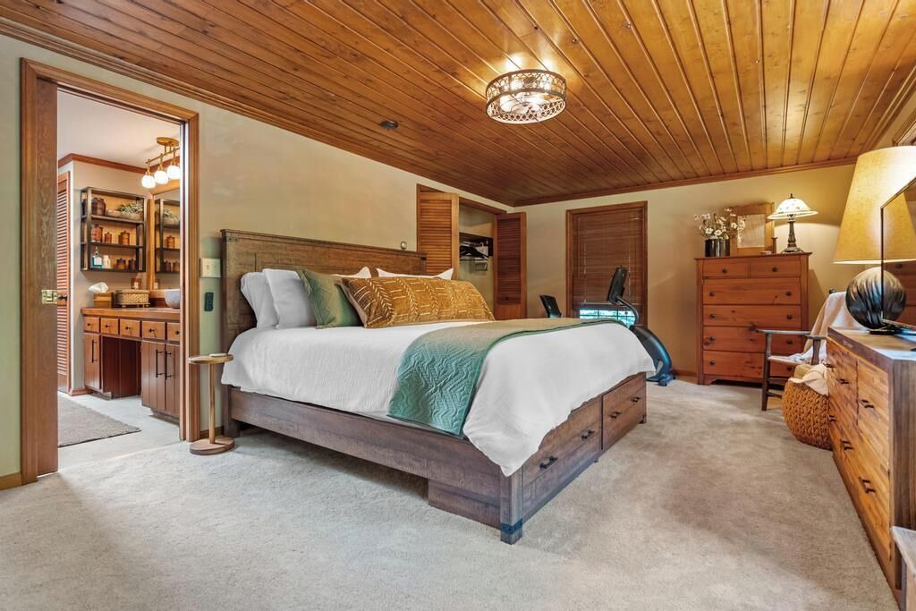 Photo of Bedroom in Harbor Springs