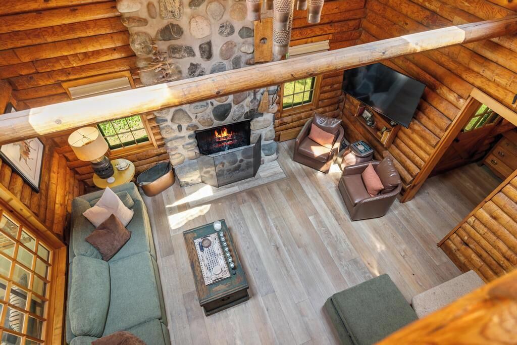 Photo of Livingroom in Harbor Springs