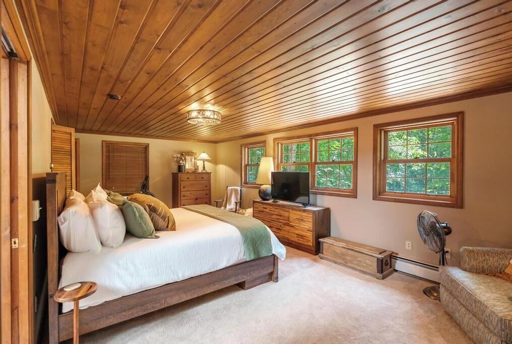 Photo of Bedroom in Harbor Springs