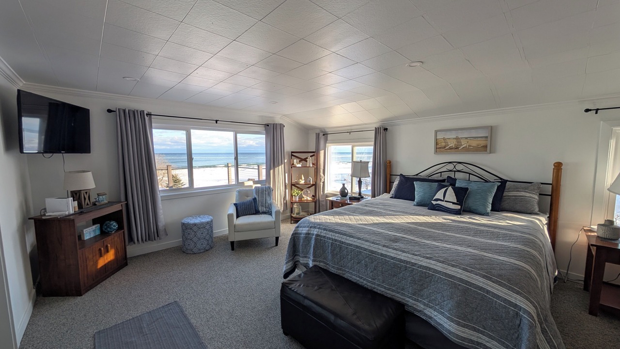 Photo of Bedroom in Kewaunee