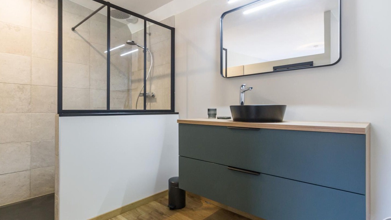 Photo of Bathroom in Gouville-sur-Mer
