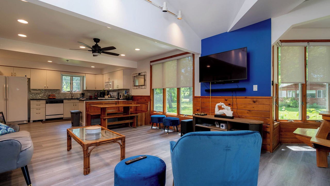 Photo of Livingroom in Fort Erie