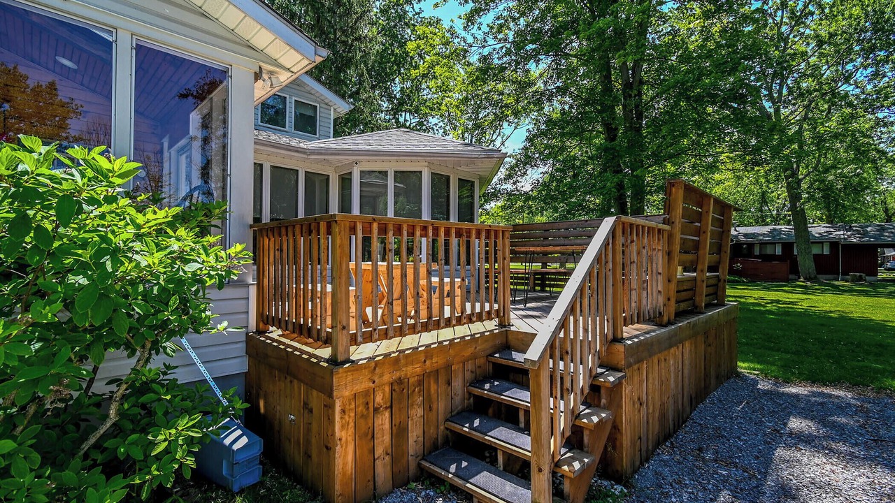 Photo of Patio Balcony in Fort Erie