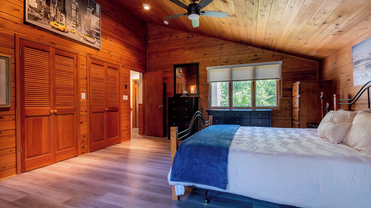 Photo of Bedroom in Fort Erie