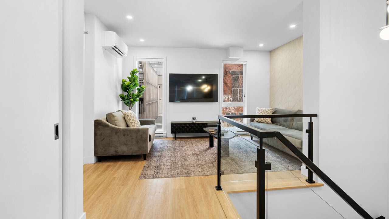 Photo of Livingroom in Plateau Mont Royal