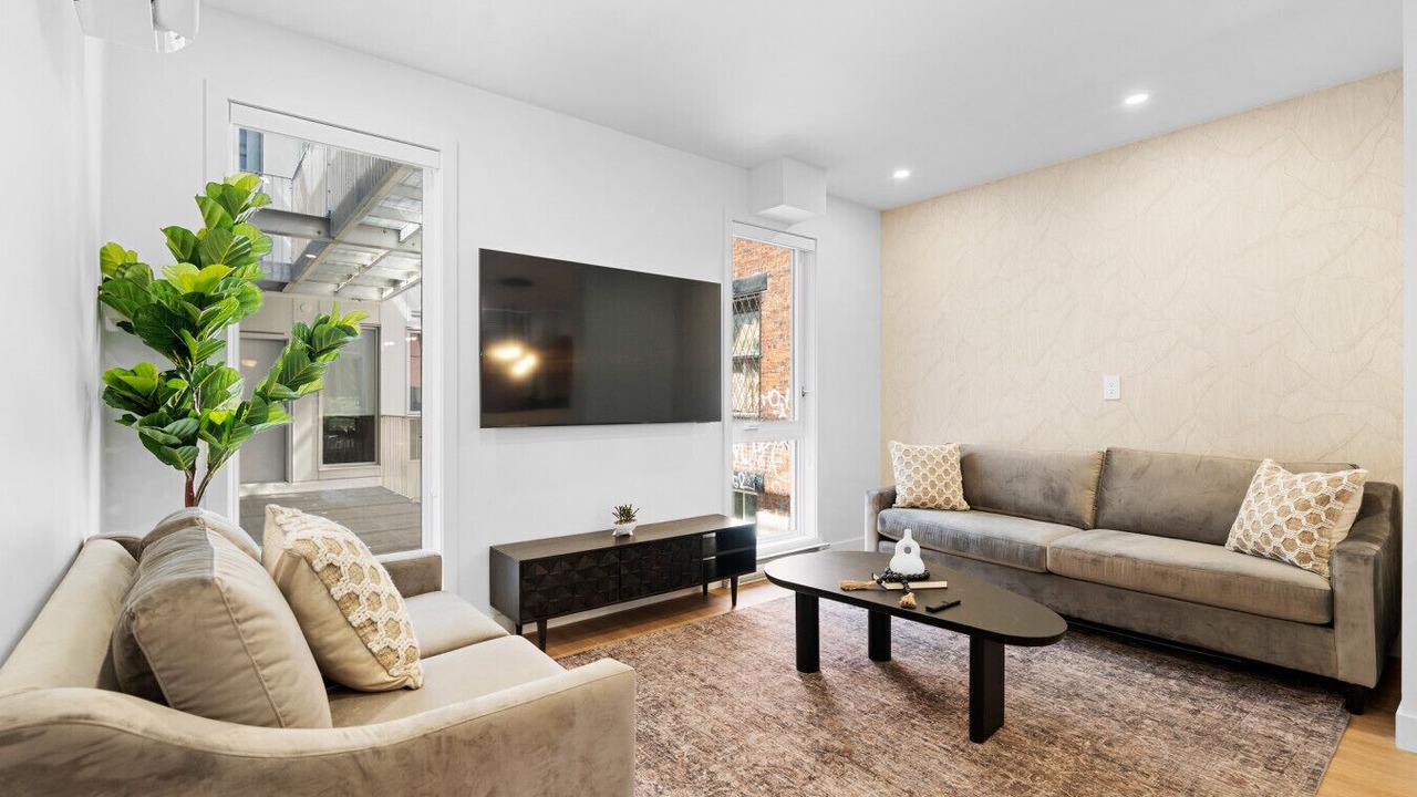 Photo of Livingroom in Plateau Mont Royal