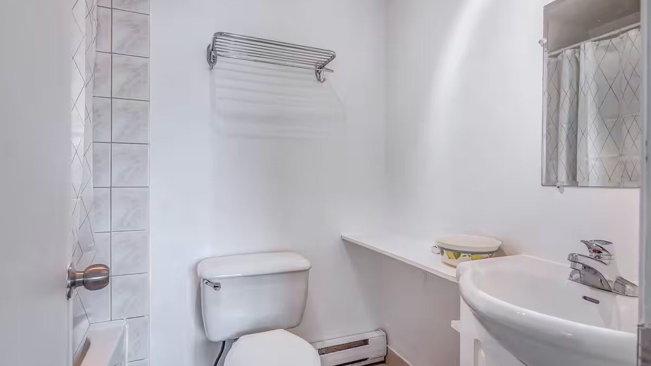 Photo of Bathroom in Ville-Marie