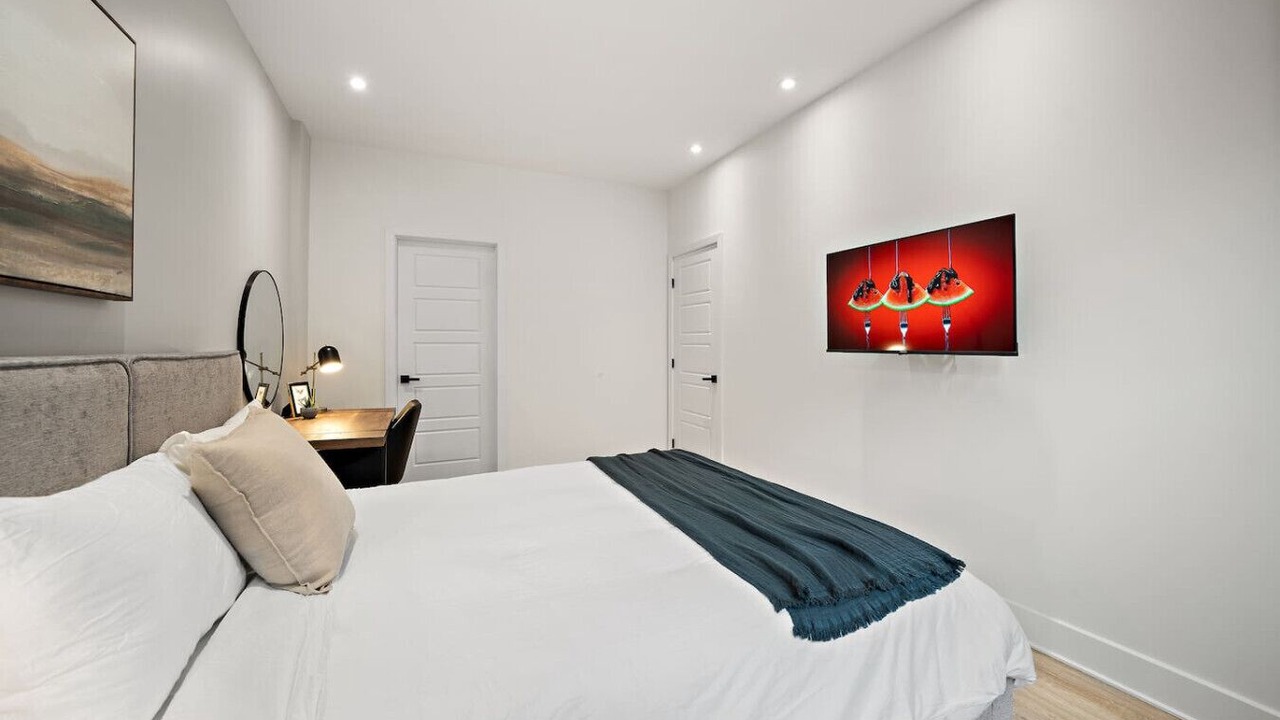 Photo of Bedroom in Old Montreal